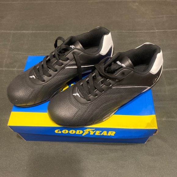 Shoes - Picture 3 of 5